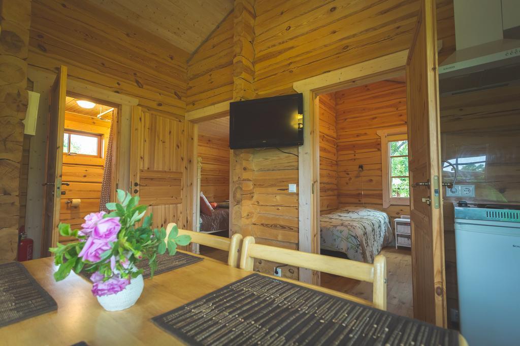Arina Cottages Nasva Cameră foto